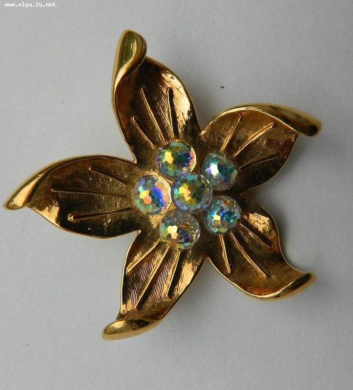 Signet Batler Flower Brooch Gold Tone with 6 AB Rhinestones