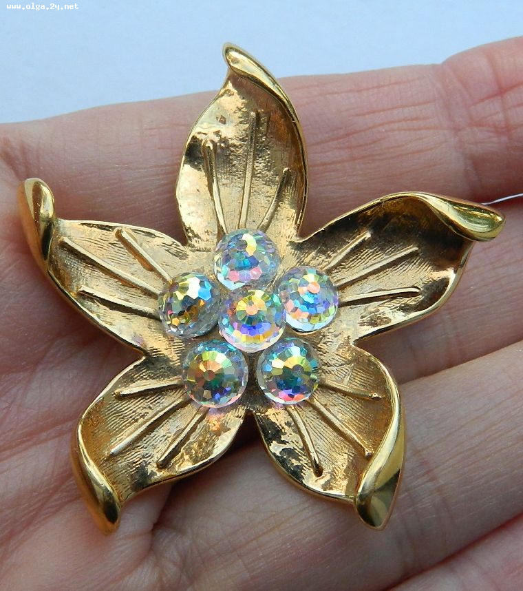 Signet Batler Flower Brooch Gold Tone with 6 AB Rhinestones