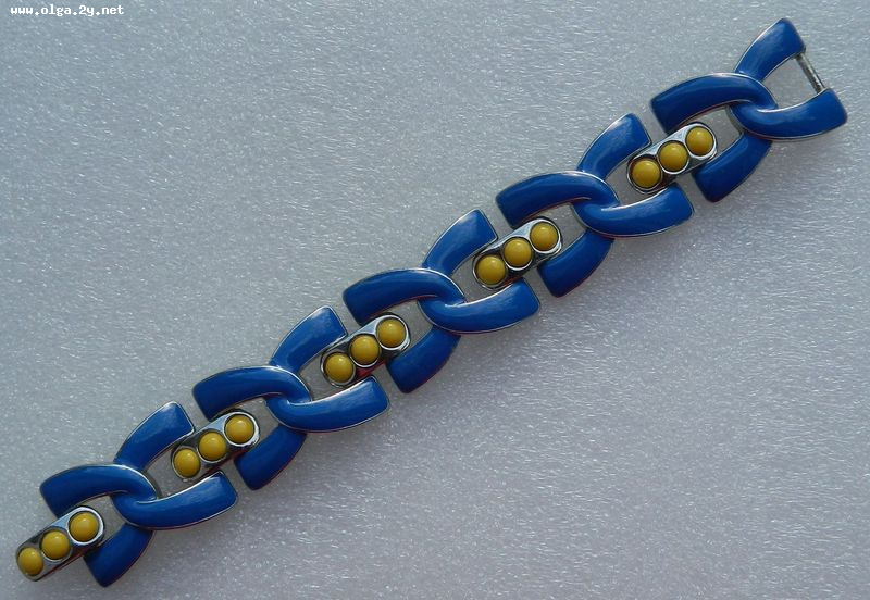 BR Blue Enamel, yellow lucite bracelet silver-tone
