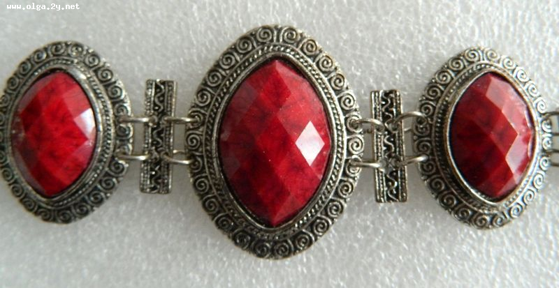 Vintage Silver-Toned Bracelet with Red Cabochones