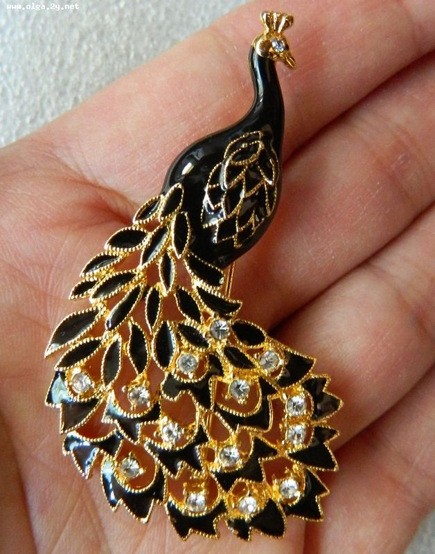 Peacock Brooch, Black Enameled, Gold Toned, with Rhinestones, Similar to Giovanni