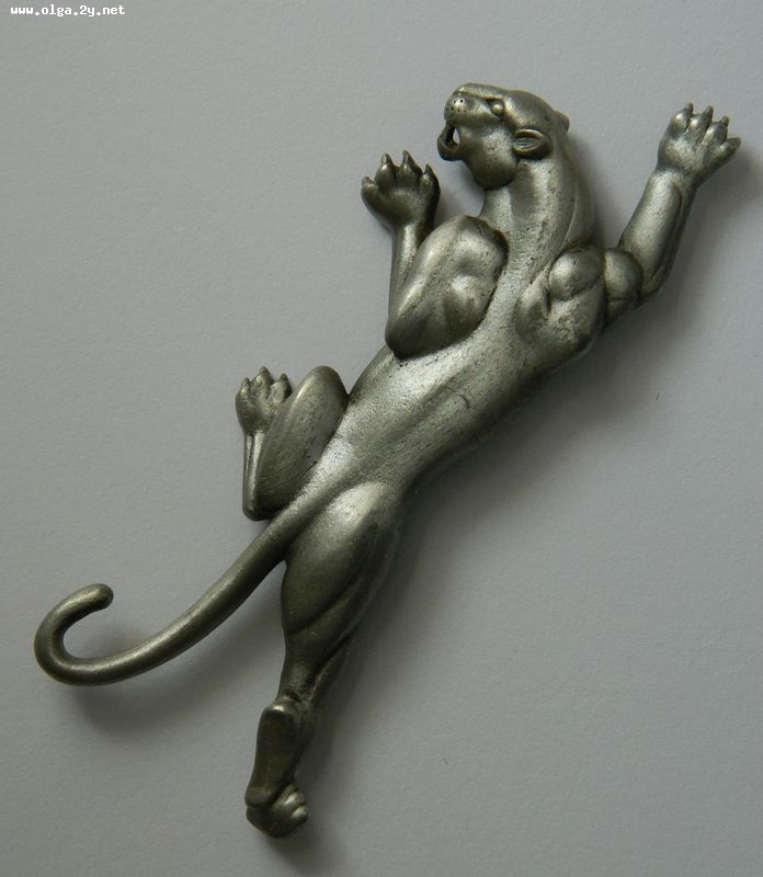JJ Huge Climbing Panther Cougar Brooch, Silver Tone