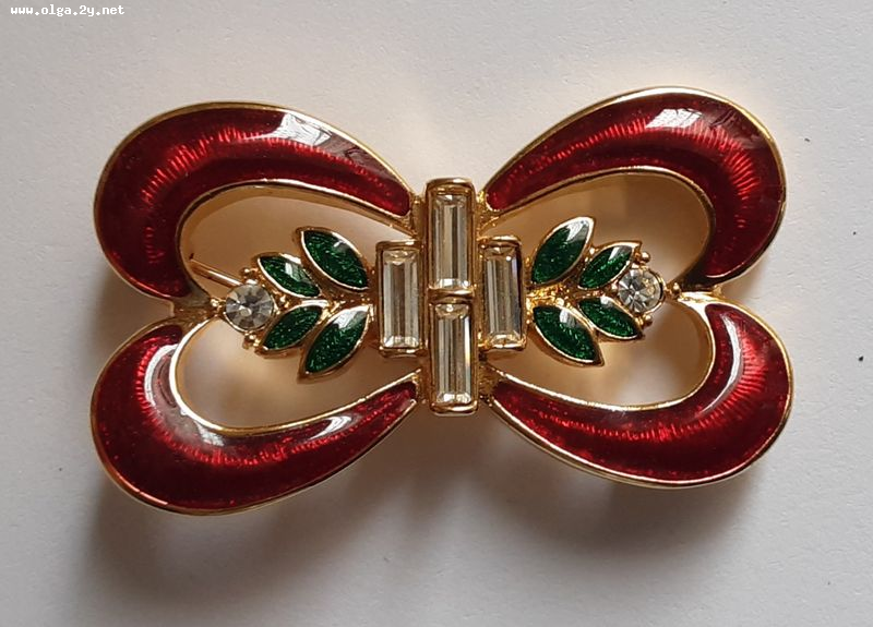 Beautiful Monet Red  and Green Enamel for Christmas Brooch